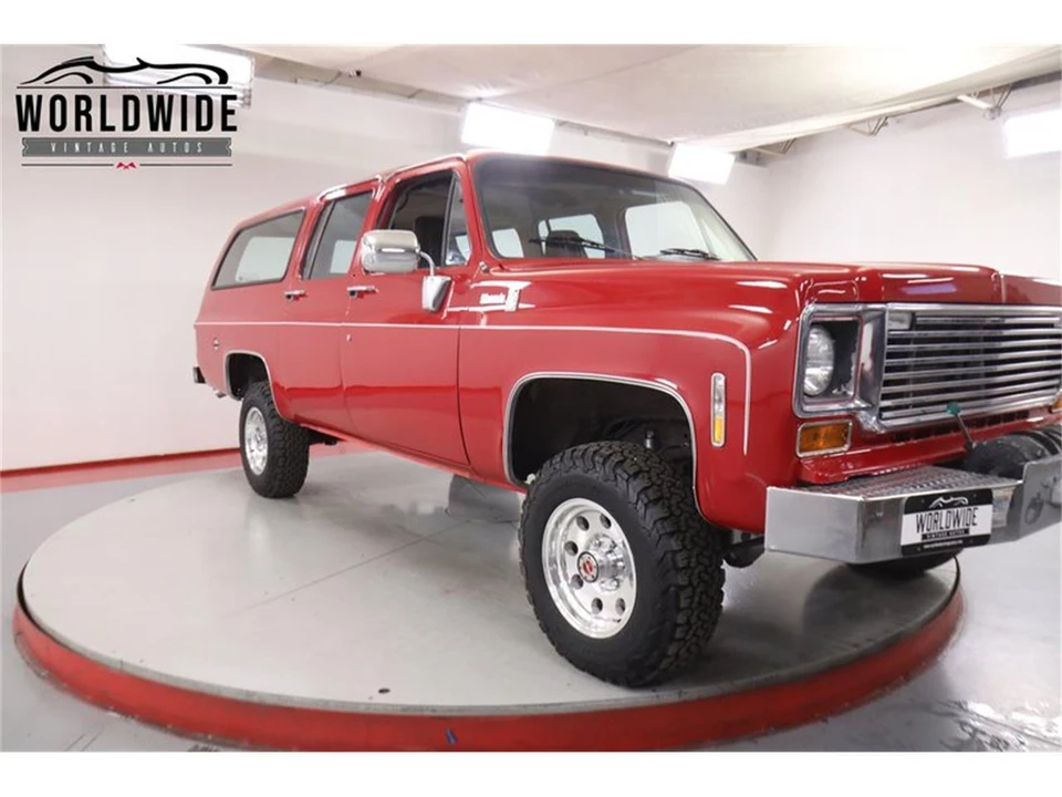 1974 Chevrolet Suburban 7th Gen - Image 14 of 31