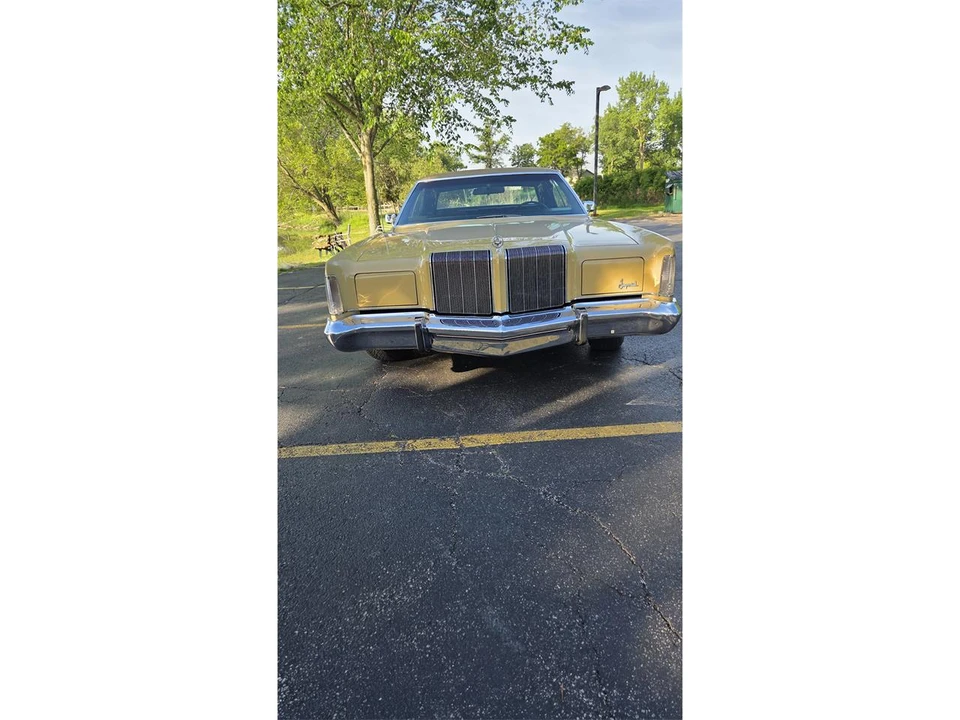 1974 Chrysler Imperial 3rd Gen - Image 2 of 11