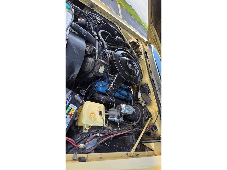 1974 Chrysler Imperial 3rd Gen - Image 9 of 11