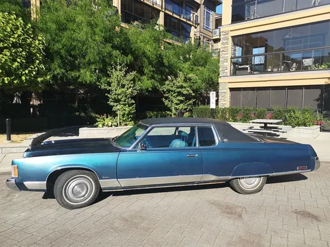 1974 Chrysler New Yorker Brougham