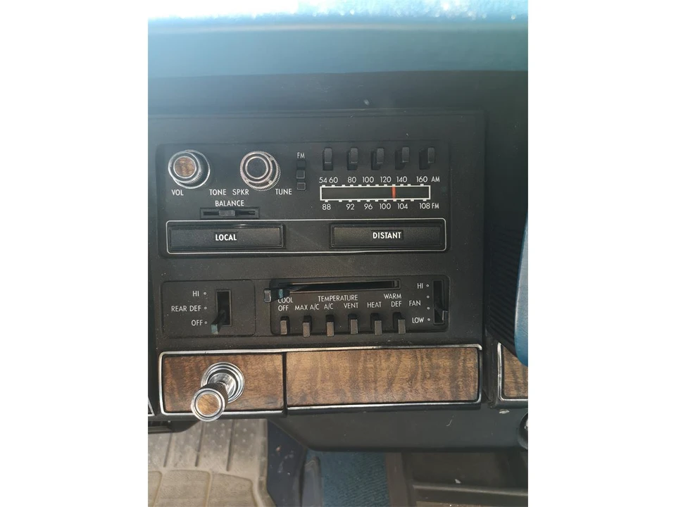 1974 Chrysler New Yorker - Image 9 of 18