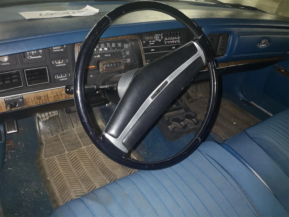 1974 Chrysler New Yorker - Image 5 of 18