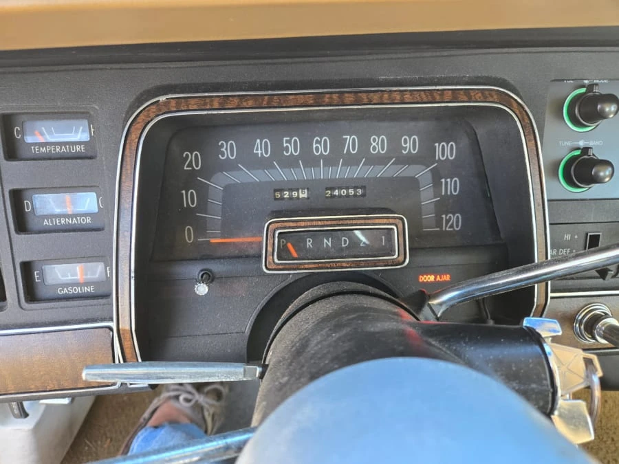 1974 Chrysler New Yorker - Image 5 of 6