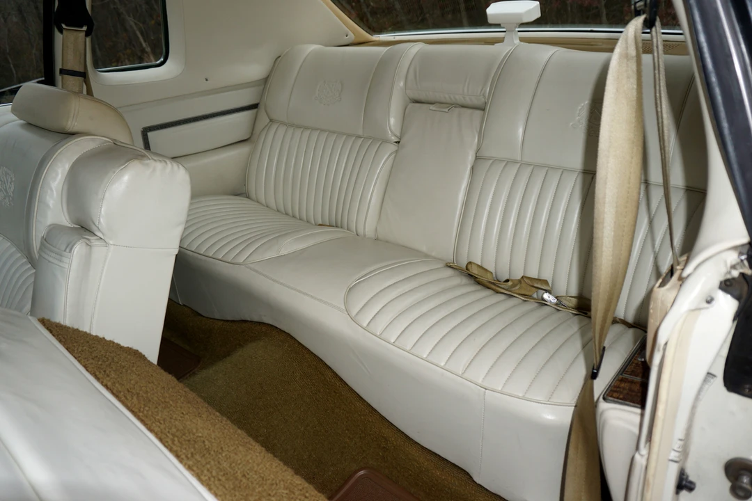 1974 Chrysler New Yorker - Image 25 of 31