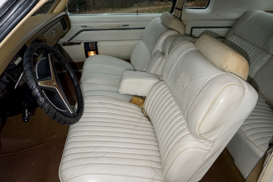 1974 Chrysler New Yorker - Image 18 of 31