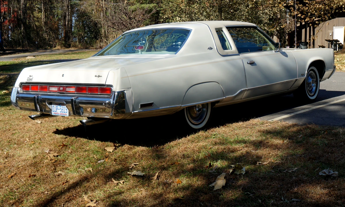 1974 Chrysler New Yorker - Image 9 of 31