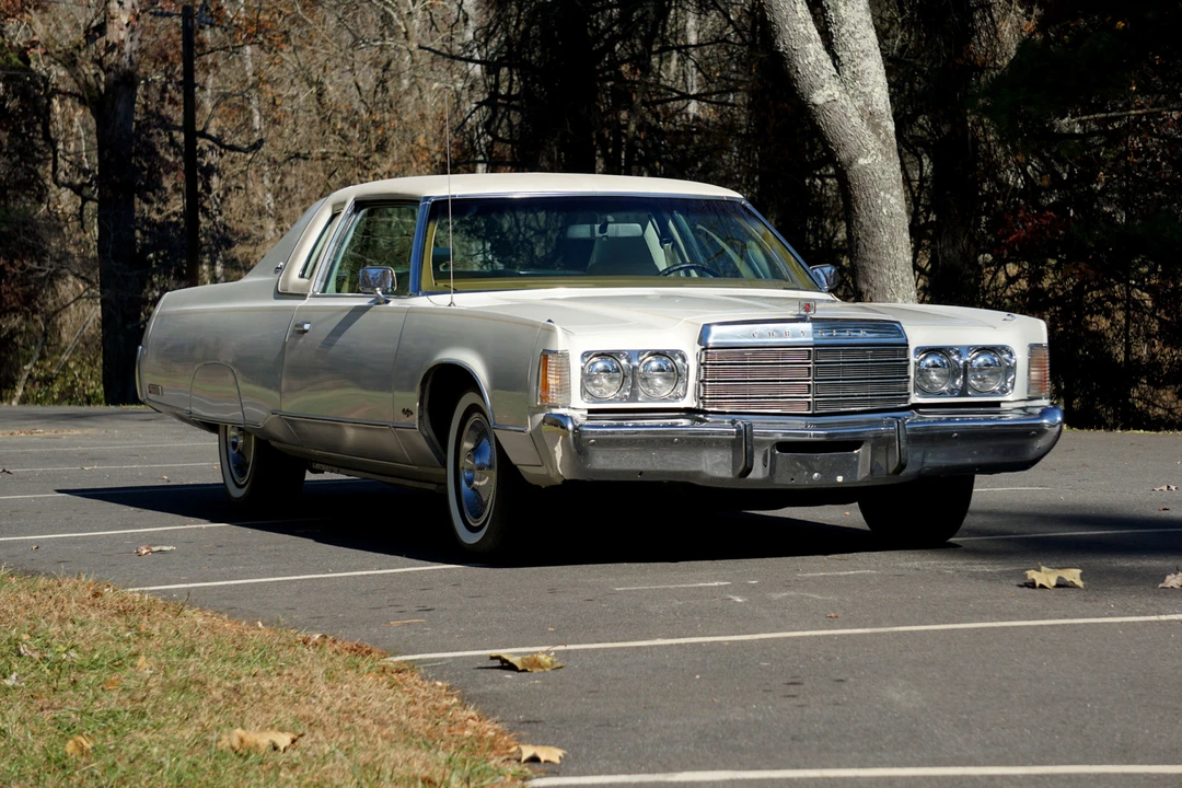 1974 Chrysler New Yorker - Image 10 of 31