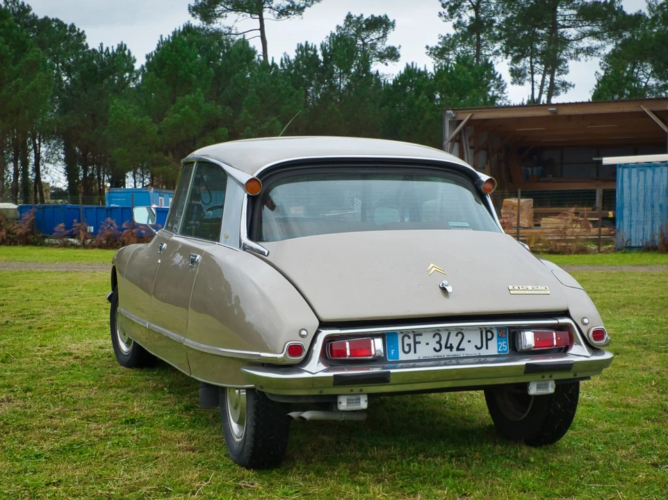 1974 Citroen DS23 - Image 9 of 30