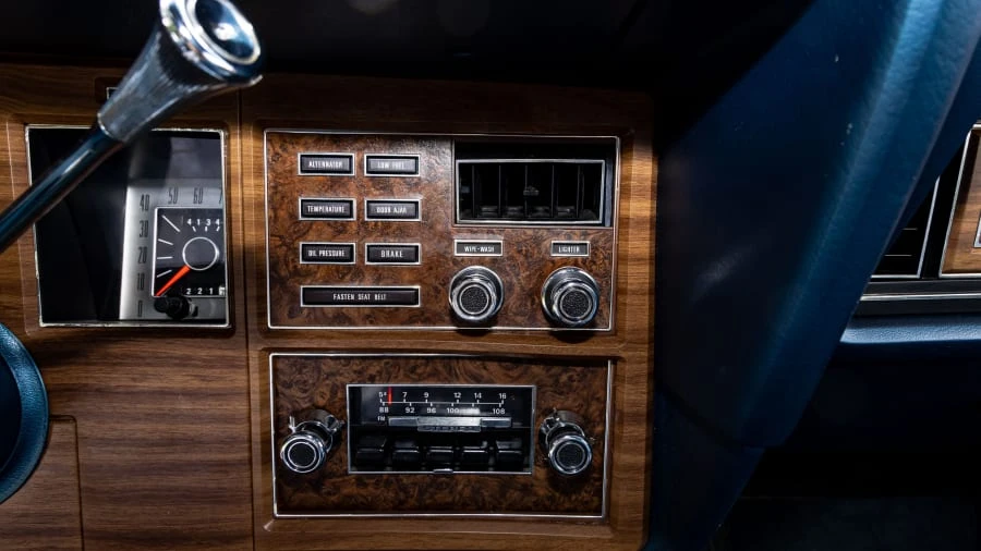 1974 Lincoln Continental Mark IV - Image 20 of 28
