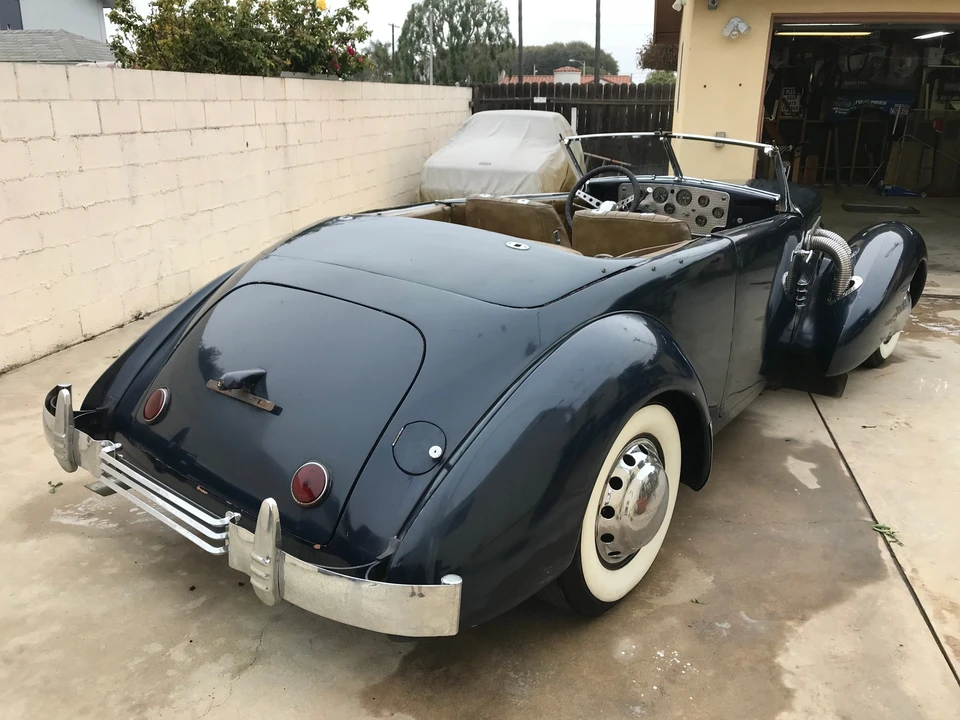 1974 Cord 810 & 812 - Image 23 of 31