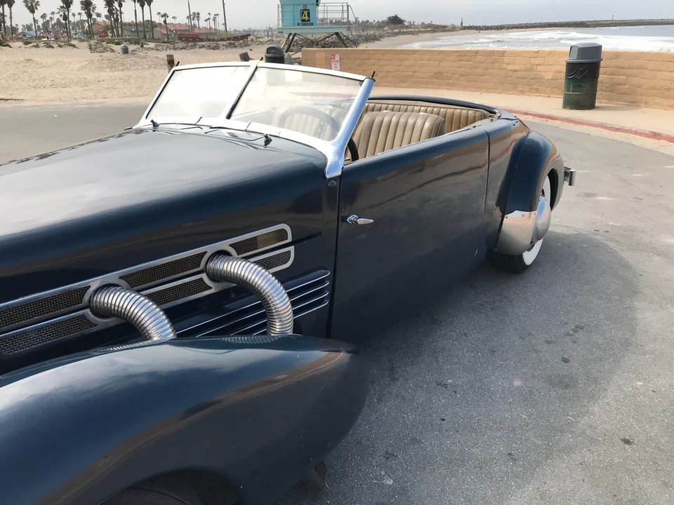 1974 Cord 810 & 812 - Image 28 of 31