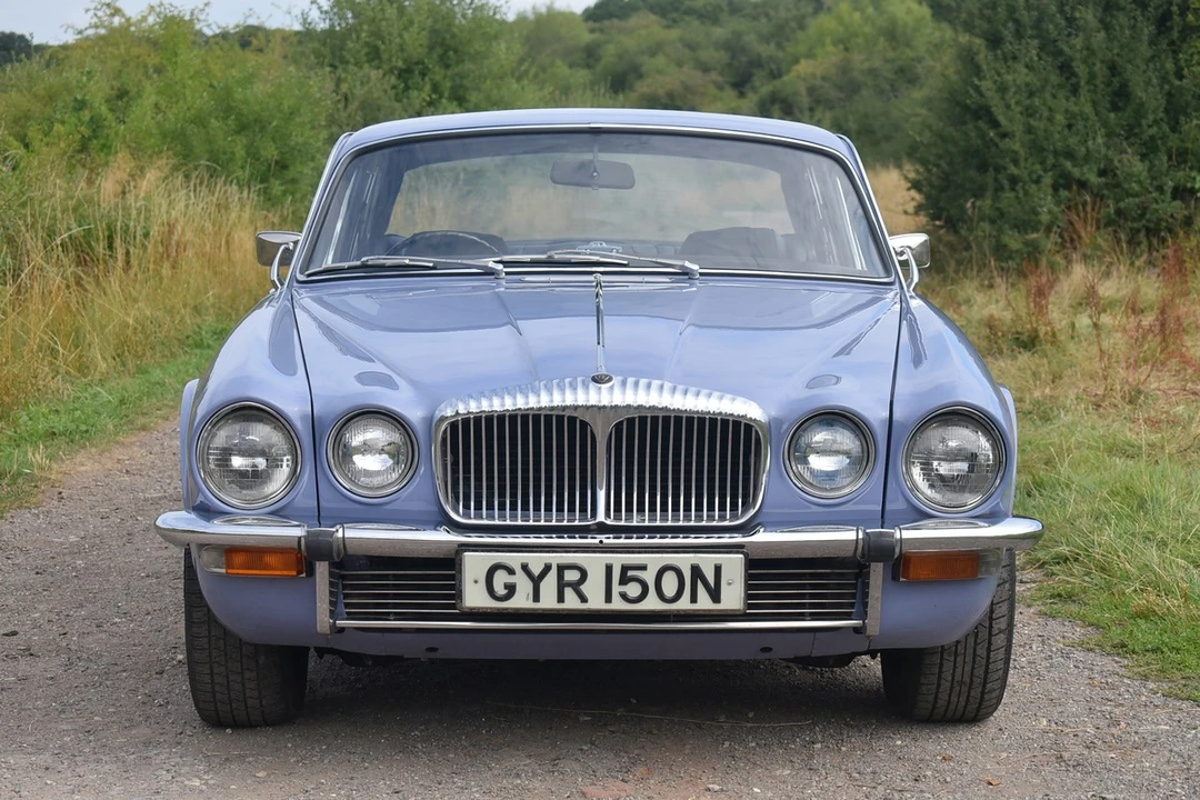 1974 Daimler - Image 3 of 30