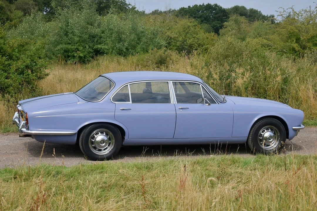 1974 Daimler - Image 11 of 30