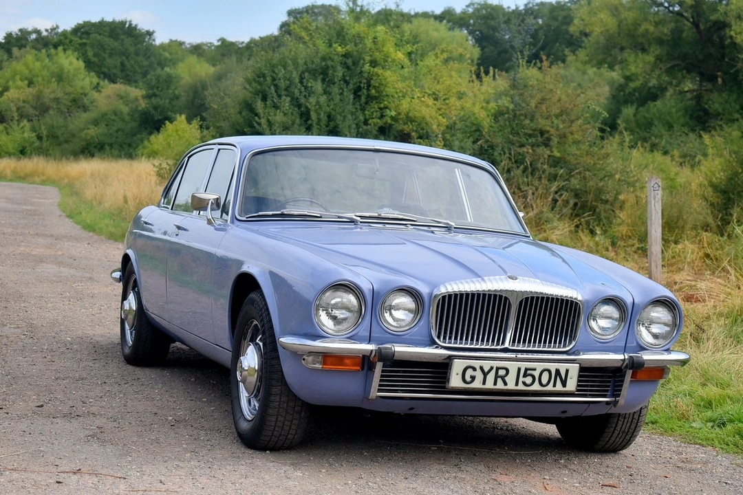 1974 Daimler - Image 17 of 30