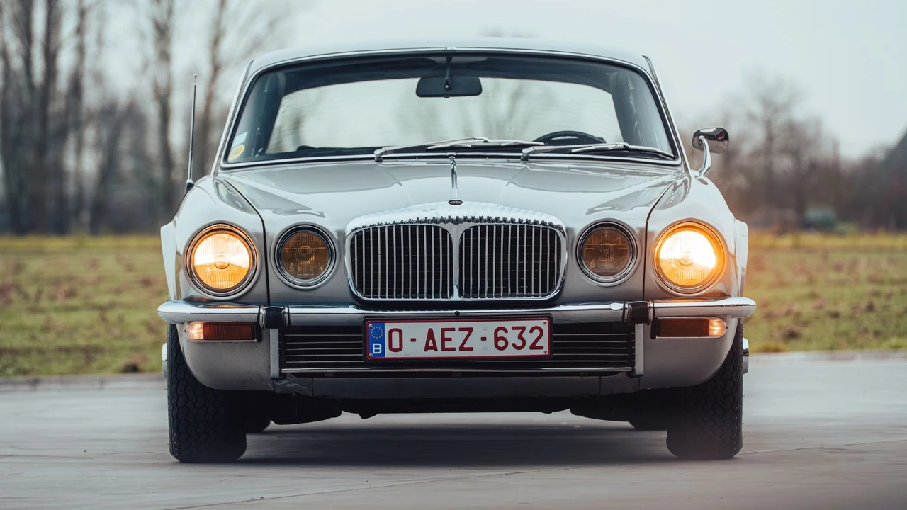 1974 Daimler - Image 23 of 31