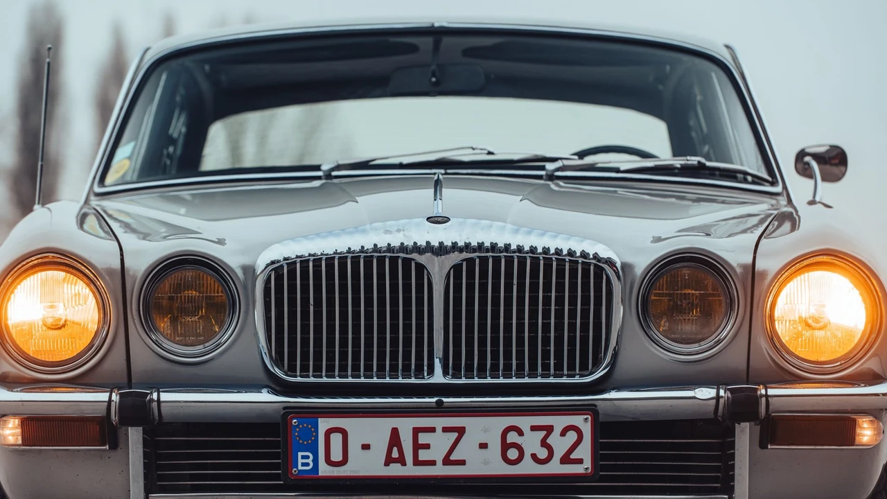 1974 Daimler - Image 27 of 31