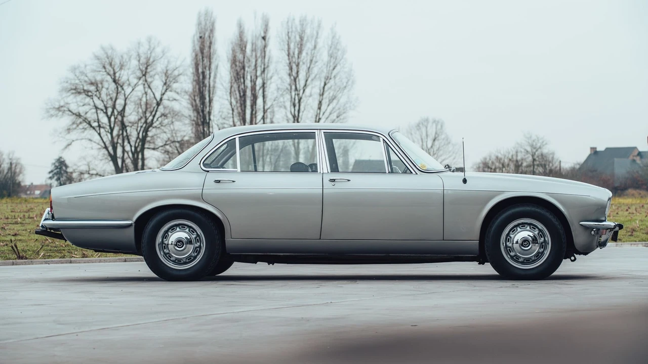 1974 Daimler - Image 21 of 31