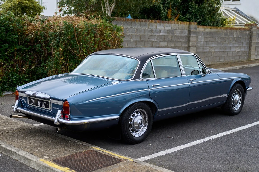 1974 Daimler - Image 15 of 30