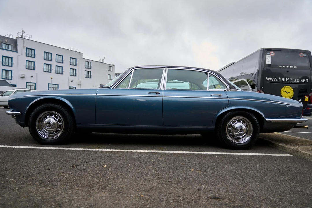 1974 Daimler - Image 4 of 30
