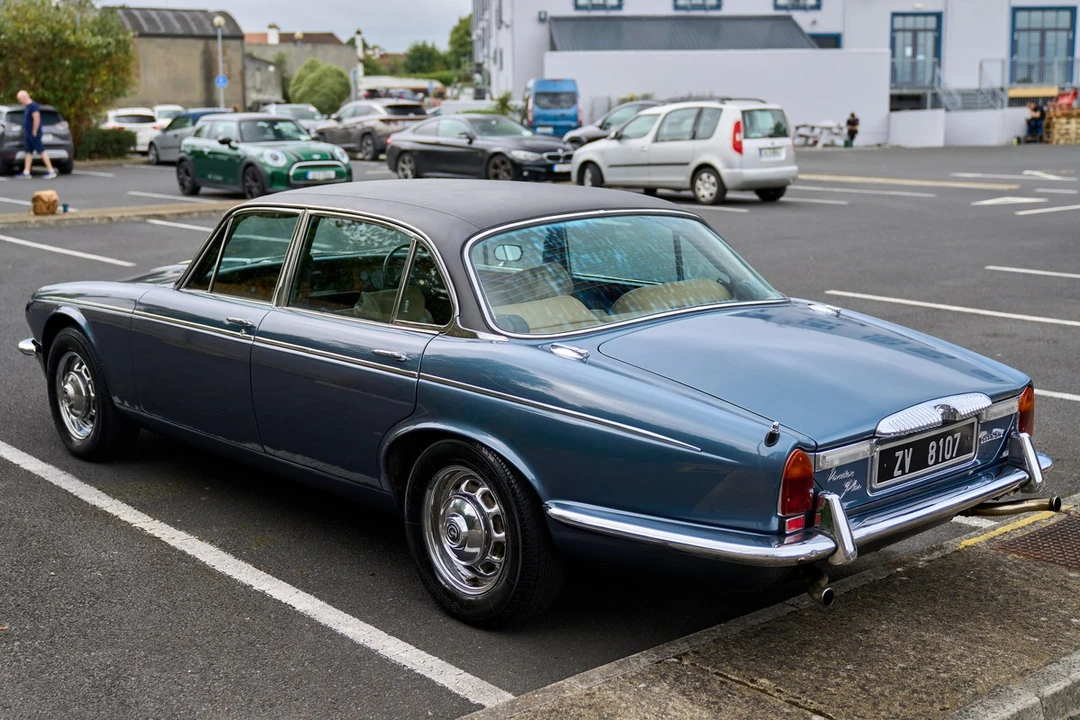 1974 Daimler - Image 11 of 30