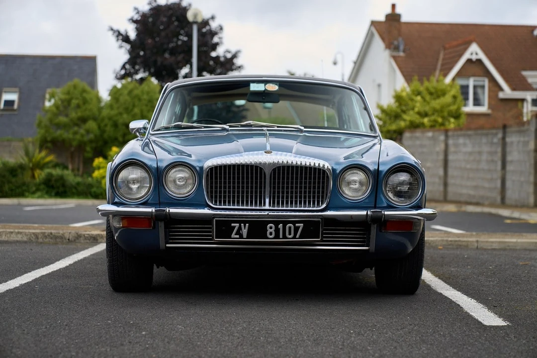 1974 Daimler - Image 2 of 30