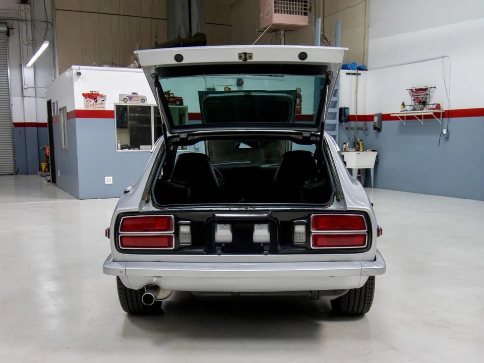 1974 Nissan Fairlady Z 1st Gen - Image 14 of 31