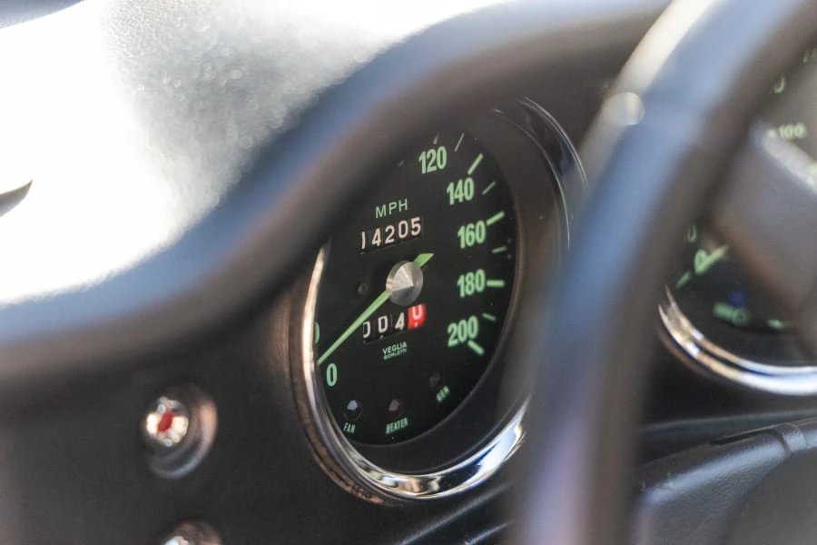 1974 DeTomaso Pantera - Image 23 of 31