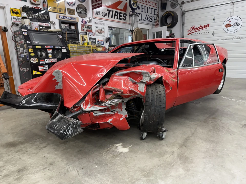 1974 DeTomaso Pantera - Image 2 of 31