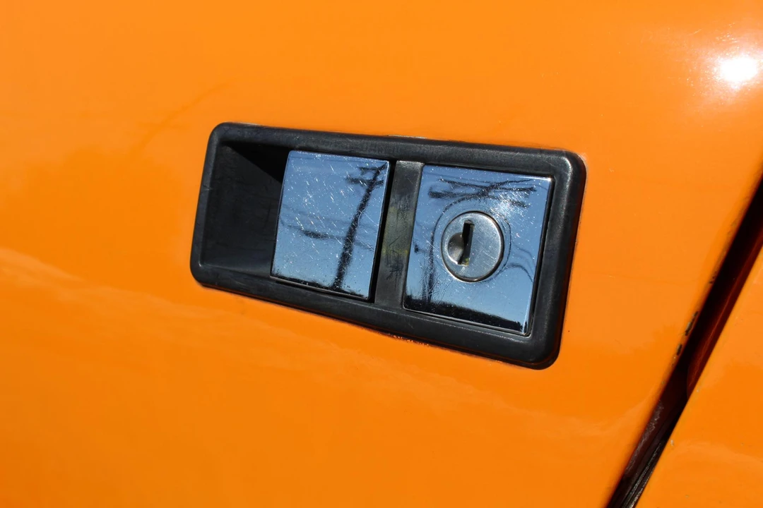 1974 DeTomaso Pantera - Image 29 of 31