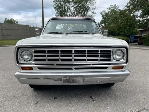 1974 Dodge D200 Club Cab