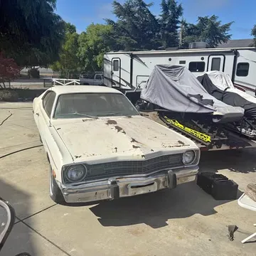 1974 Dodge Dart Hang 10 Edition