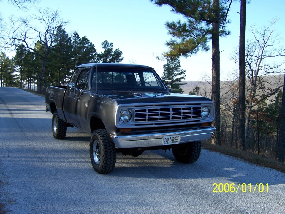 1974 Dodge Power Wagon - Image 2 of 31