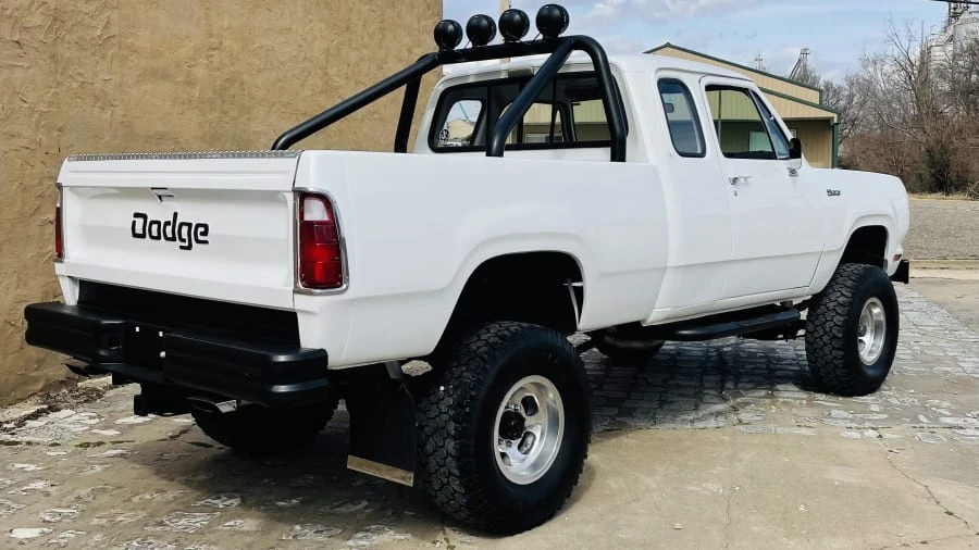 1974 Dodge Power Wagon - Image 2 of 11