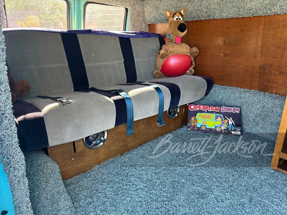 1974 Ford Econoline Van - Image 10 of 17