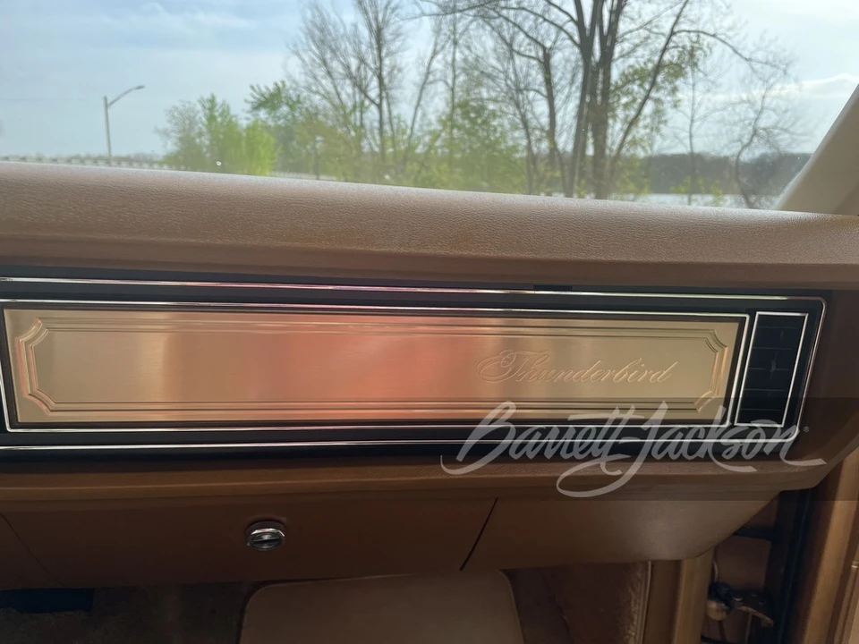 1974 Ford Thunderbird 6th Gen - Image 15 of 24