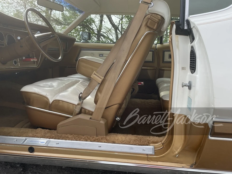 1974 Ford Thunderbird 6th Gen - Image 9 of 24