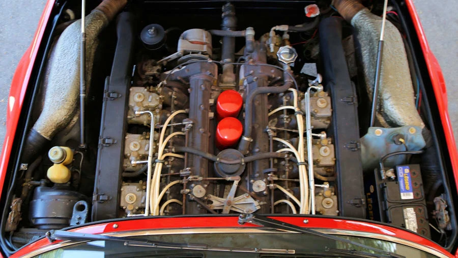 1974 Ferrari 365 GT4 2+2 - Image 8 of 12