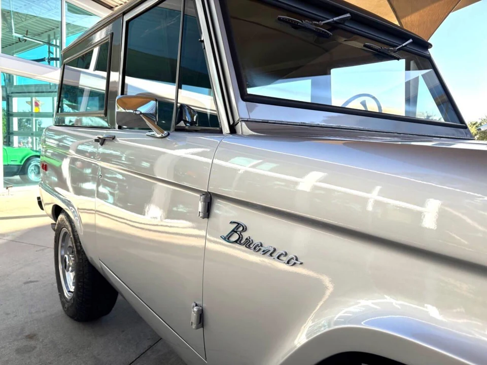 1974 Ford Bronco 1st Gen - Image 18 of 31