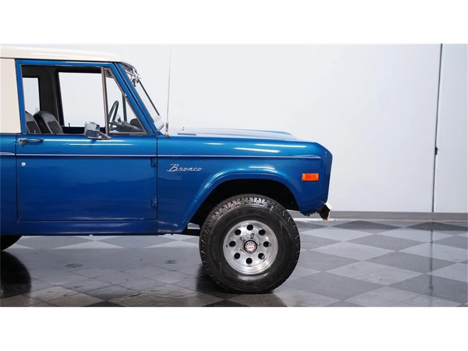 1974 Ford Bronco 1st Gen - Image 25 of 31