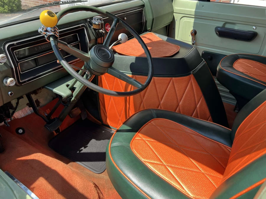 1974 Ford Econoline Van - Image 4 of 10