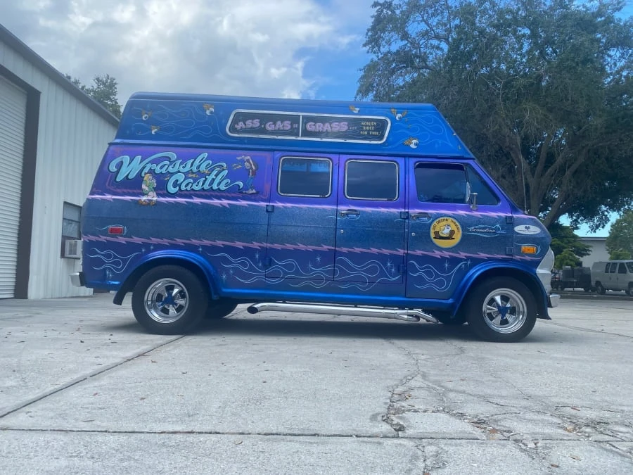 1974 Ford Econoline Van - Image 8 of 9