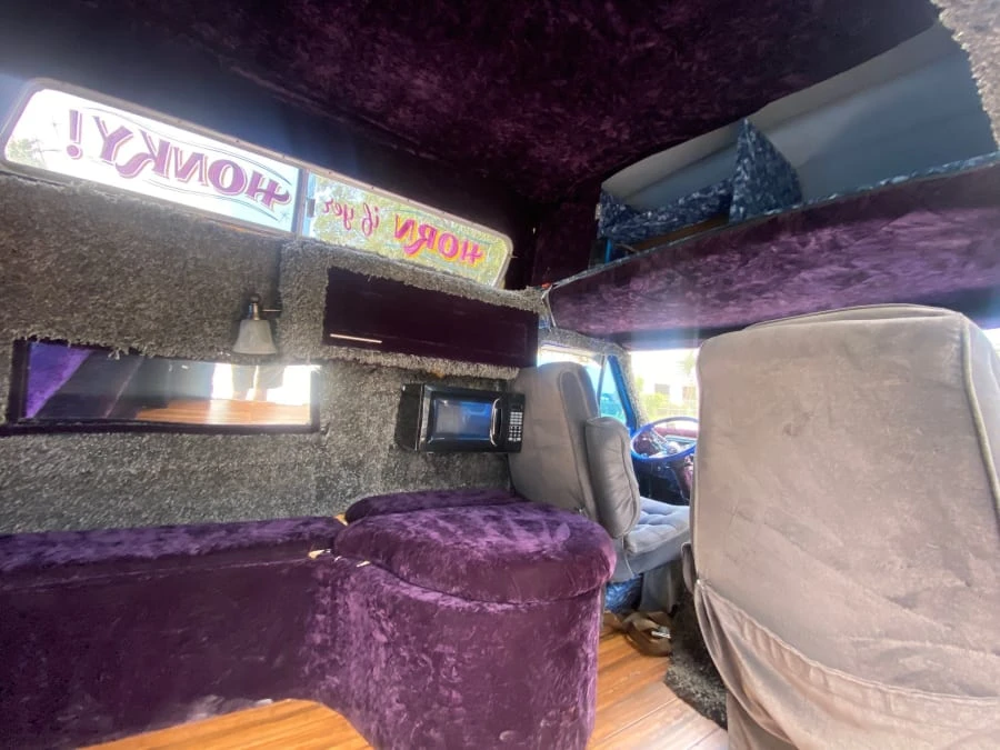 1974 Ford Econoline Van - Image 5 of 9