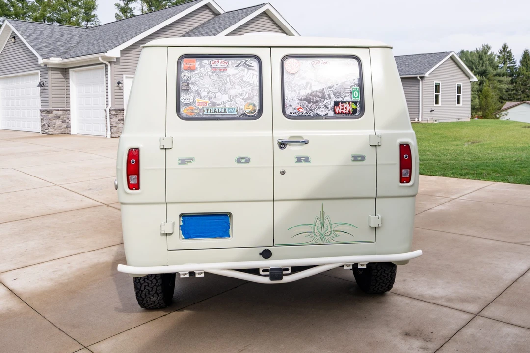 1974 Ford Econoline Van - Image 7 of 31