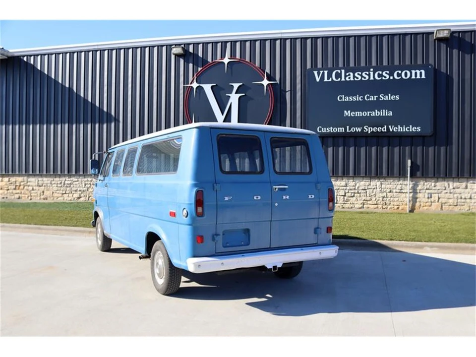 1974 Ford Econoline Van - Image 10 of 31