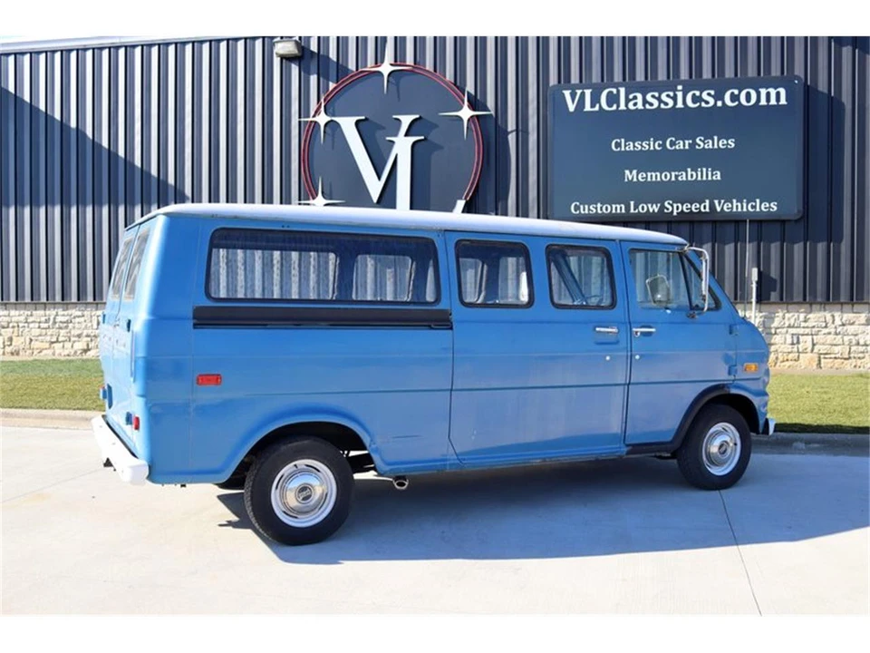 1974 Ford Econoline Van - Image 16 of 31