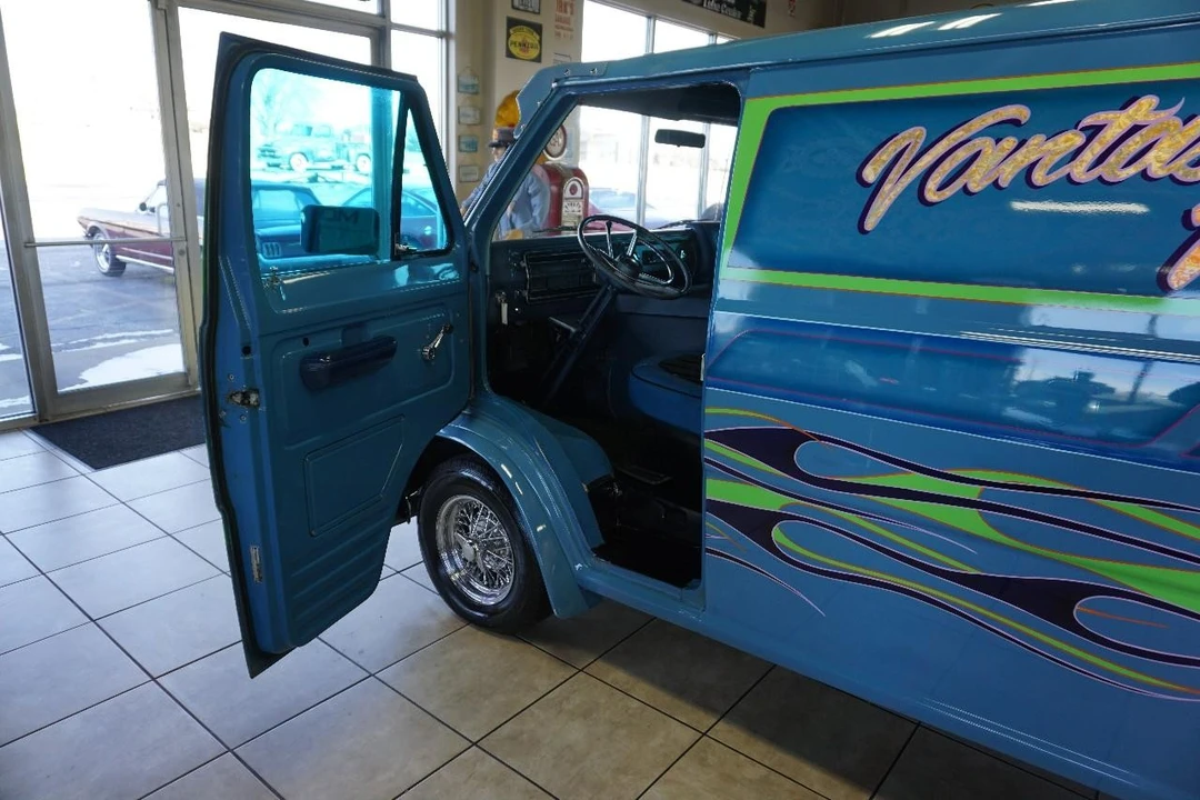 1974 Ford Econoline Van - Image 20 of 21