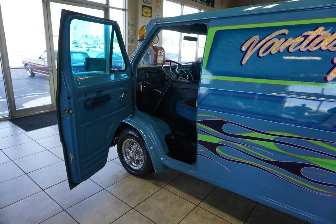 1974 Ford Econoline Van - Image 20 of 21