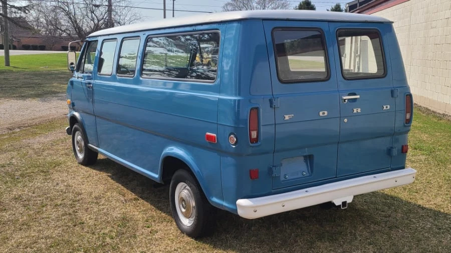 1974 Ford Econoline Van - Image 9 of 12