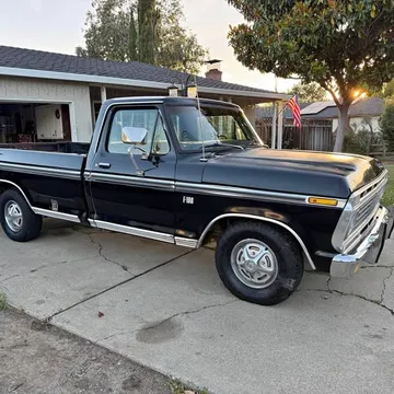 1974 Ford F-150 XLT Pickup 2D 8 ft