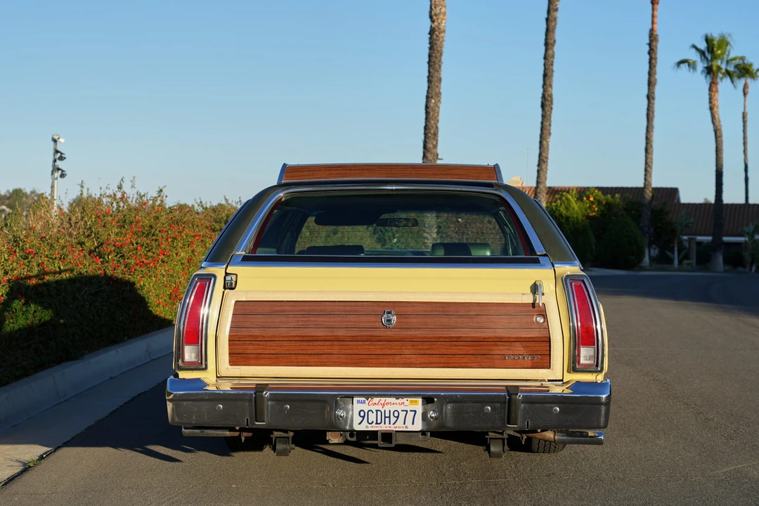 1974 Ford Country Squire - Image 8 of 31